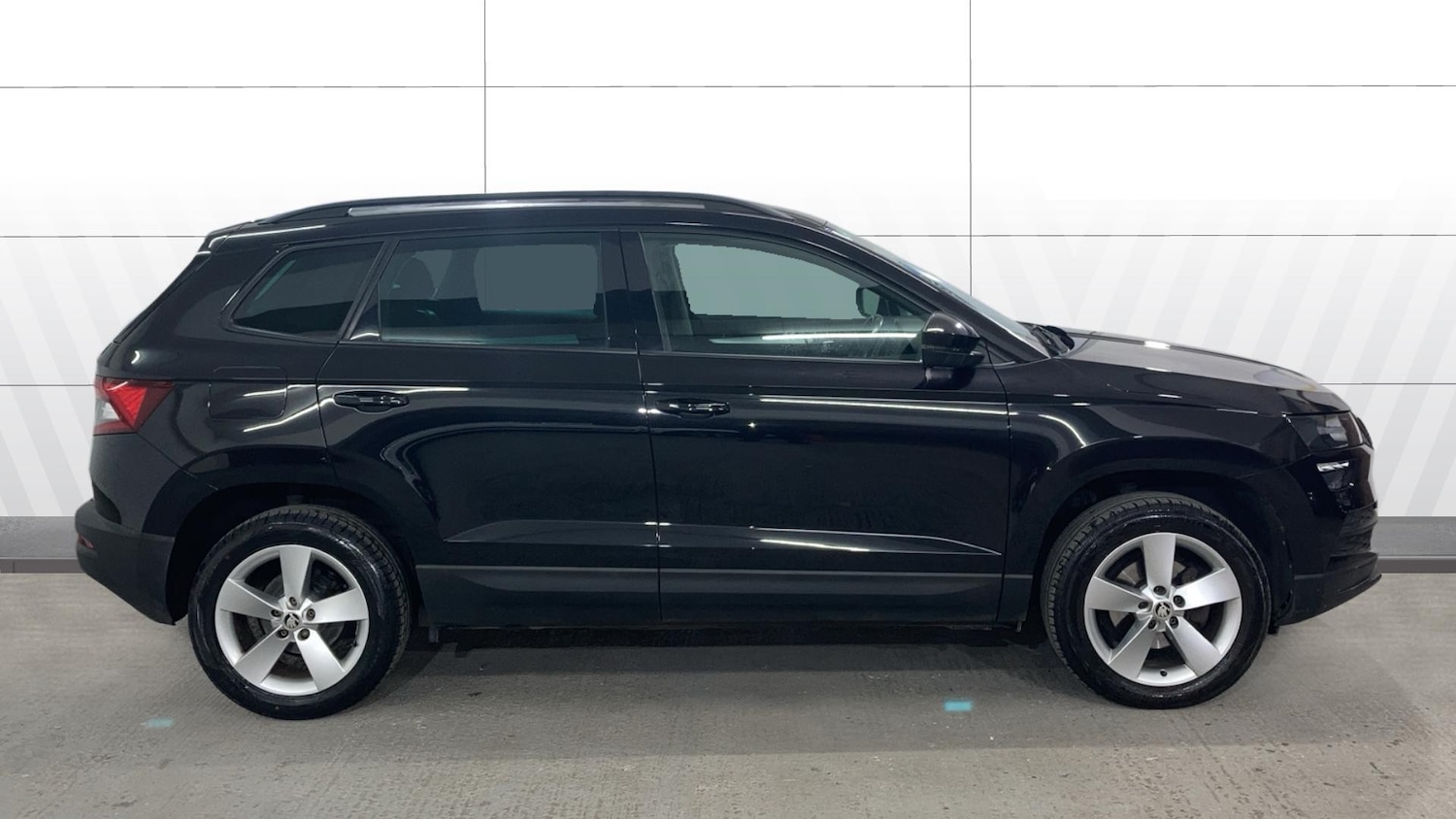 Used Skoda Karoq 2021 for sale - 77137497: Photo 4