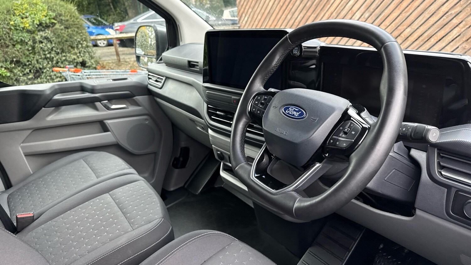 Used Ford Transit Custom 2023 for sale - 76368960: Photo 16