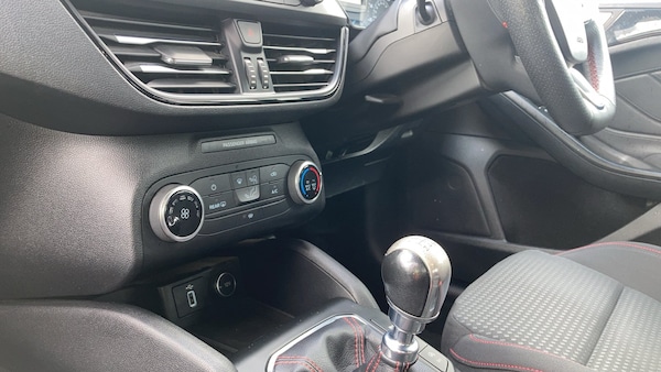 Used Ford Focus 2018 for sale - 76243068: Photo 16