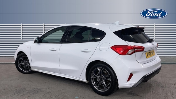 Used Ford Focus 2018 for sale - 76243068: Photo 2