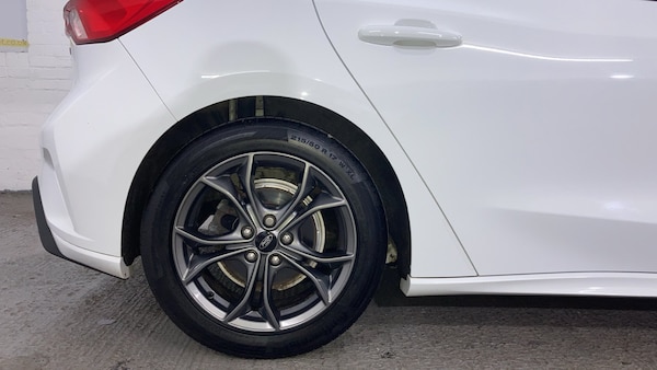 Used Ford Focus 2018 for sale - 76243068: Photo 34