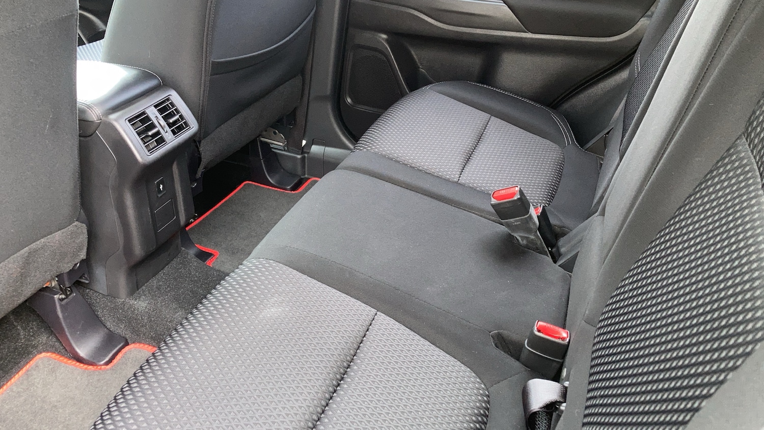 Used Mitsubishi Outlander 2019 for sale - 77530160: Photo 27