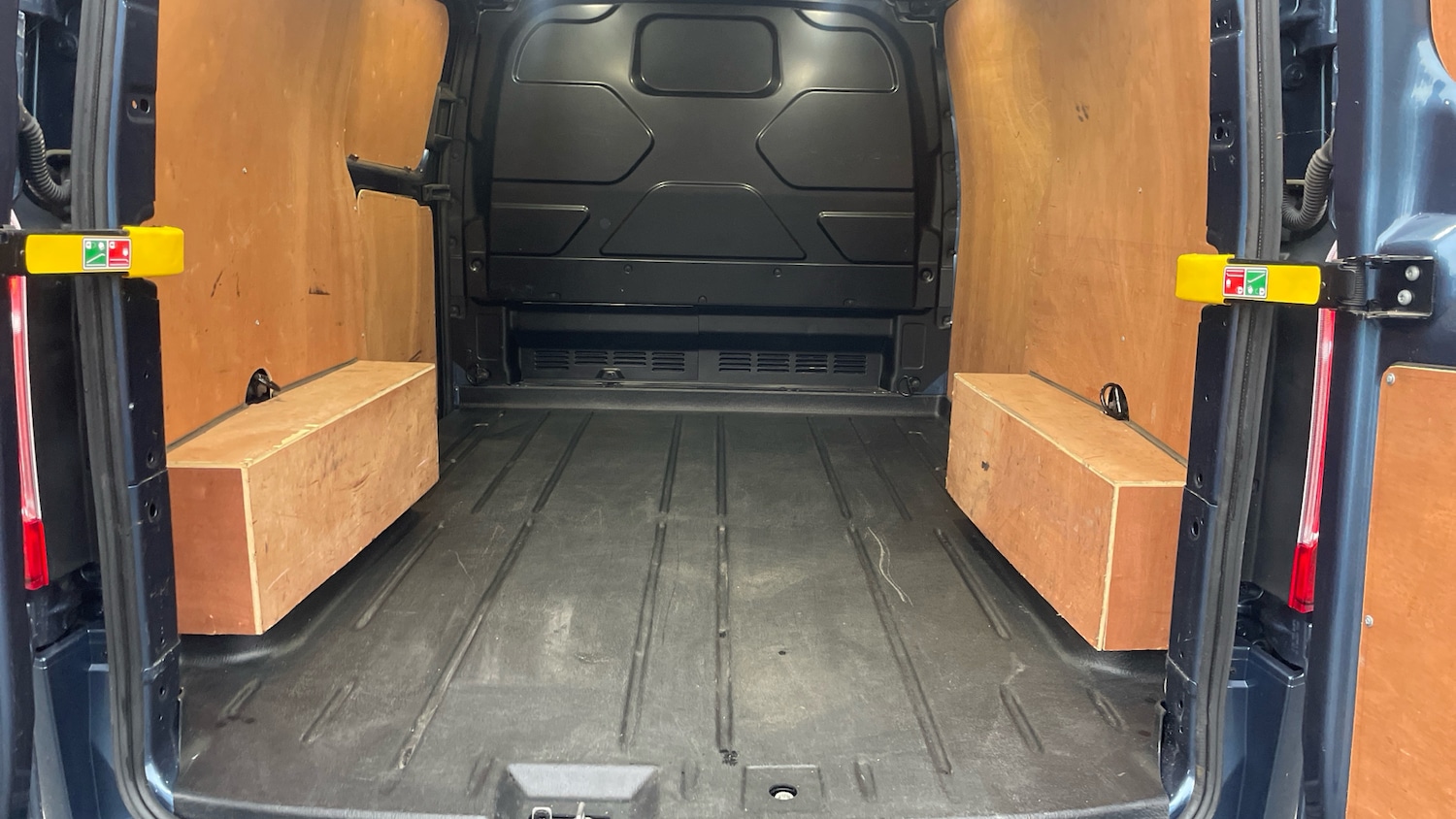 Used Ford Transit Custom 2020 for sale - 77220716: Photo 24