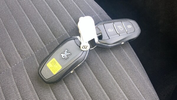Used Peugeot 208 2022 for sale - 76198085: Photo 30