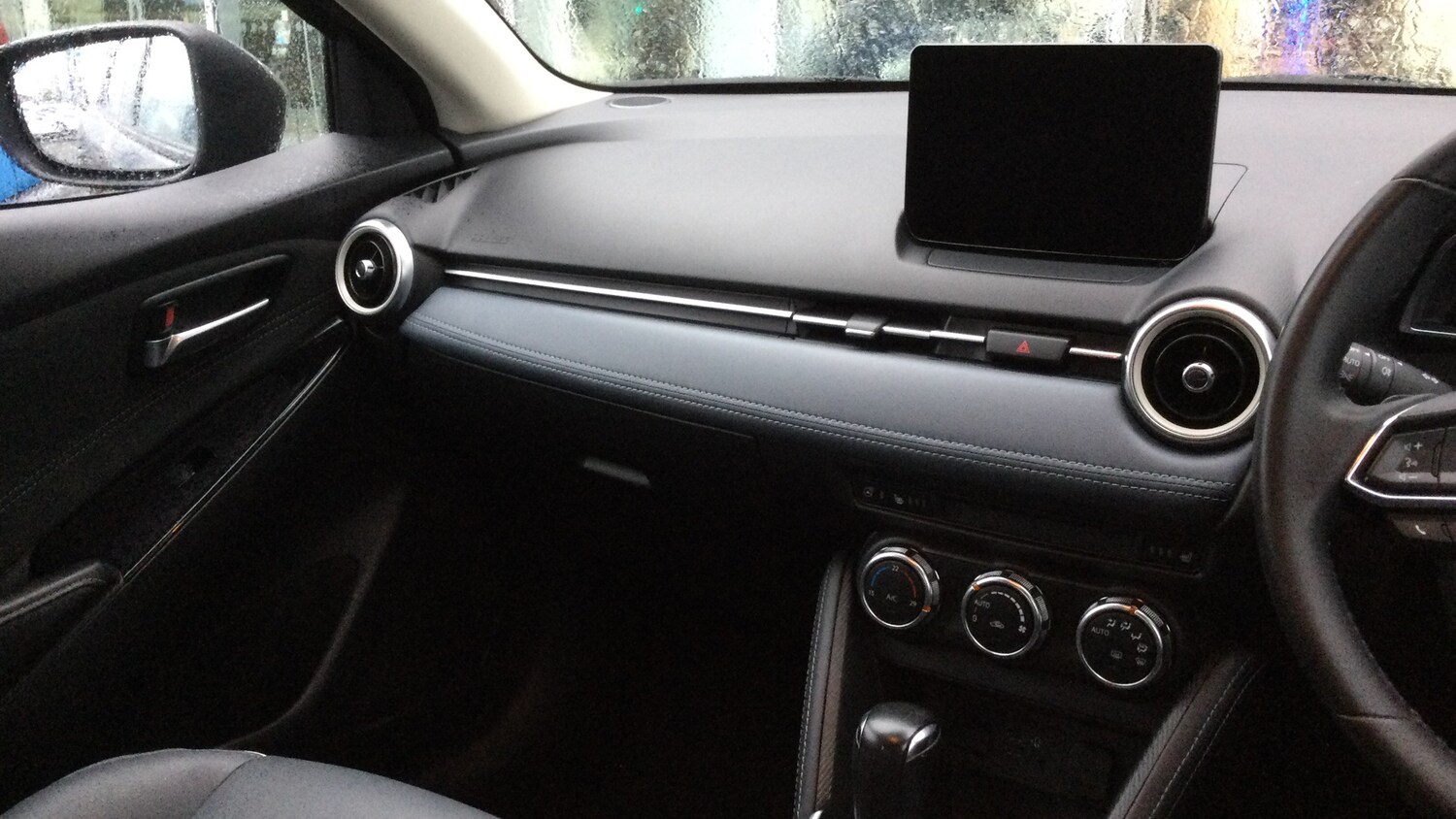 Used Mazda Mazda2 2022 for sale - 76766830: Photo 18