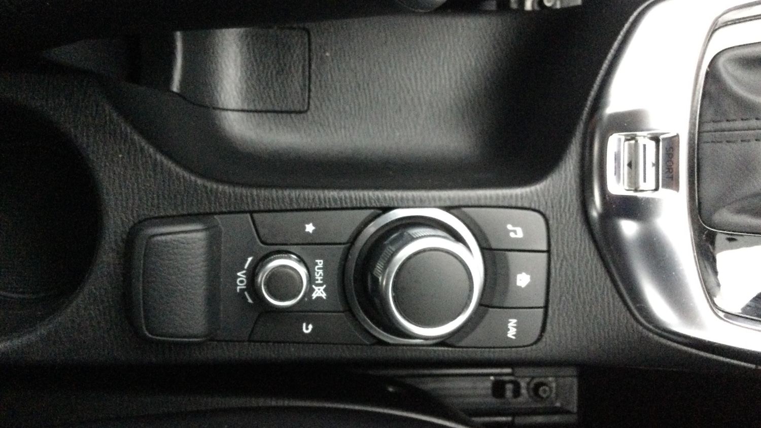 Used Mazda Mazda2 2022 for sale - 76766830: Photo 40