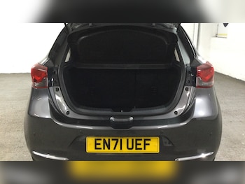 Used Mazda Mazda2 2022 for sale - 76766830: Photo