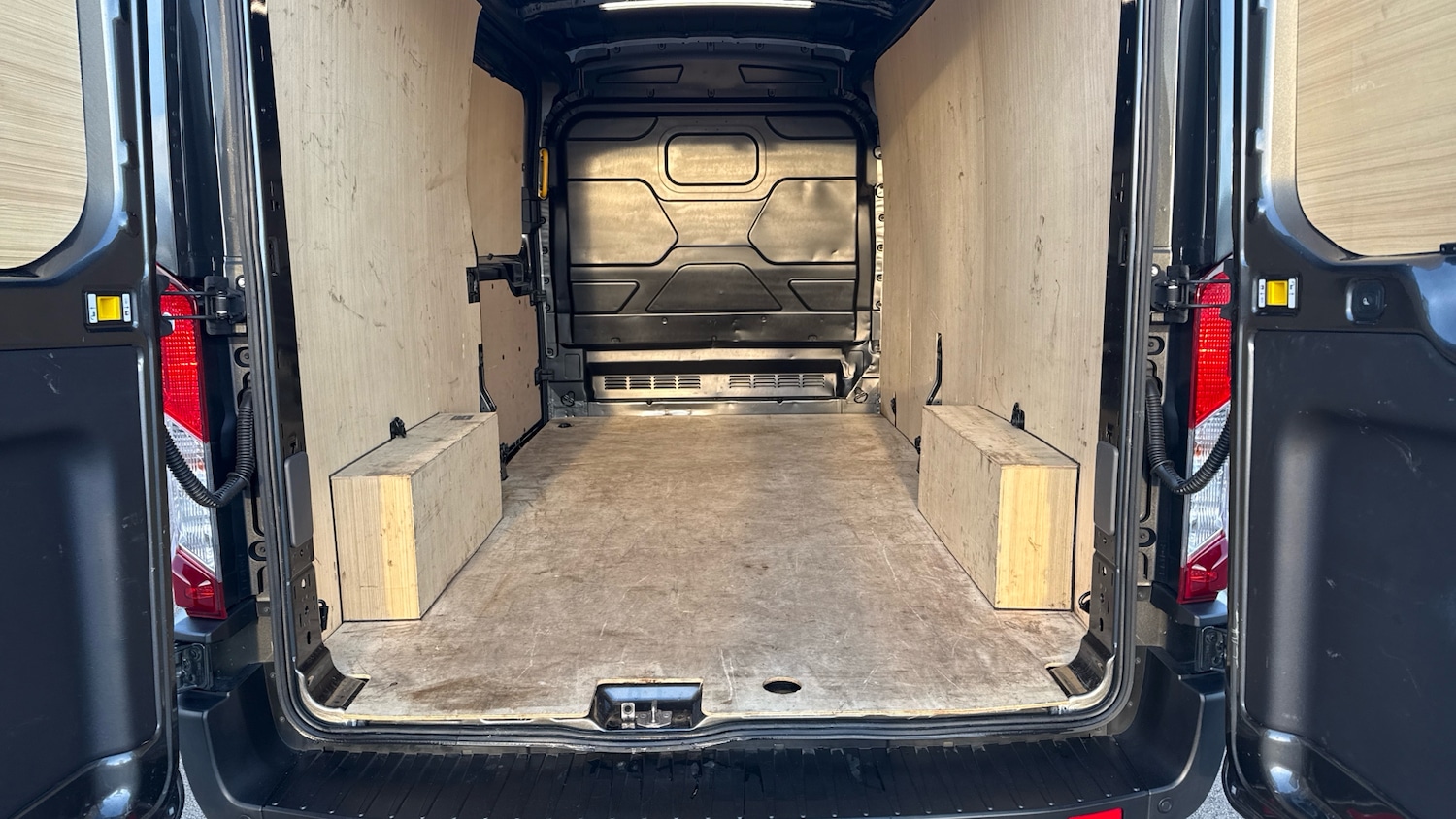 Used Ford Transit 2025 for sale - 77933918: Photo 26