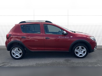 Used Dacia Sandero Stepway 2017 for sale - 78592887: Photo