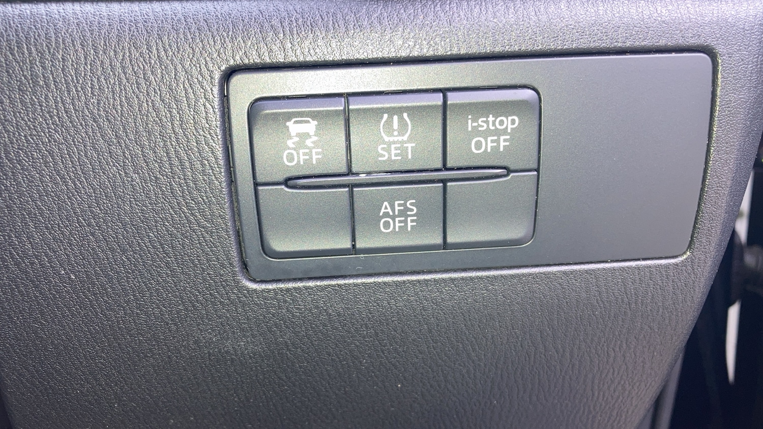 Used Mazda Mazda3 2015 for sale - 76089002: Photo 24