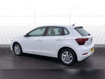 Used Volkswagen Polo 2022 for sale - 76232237: Photo 2