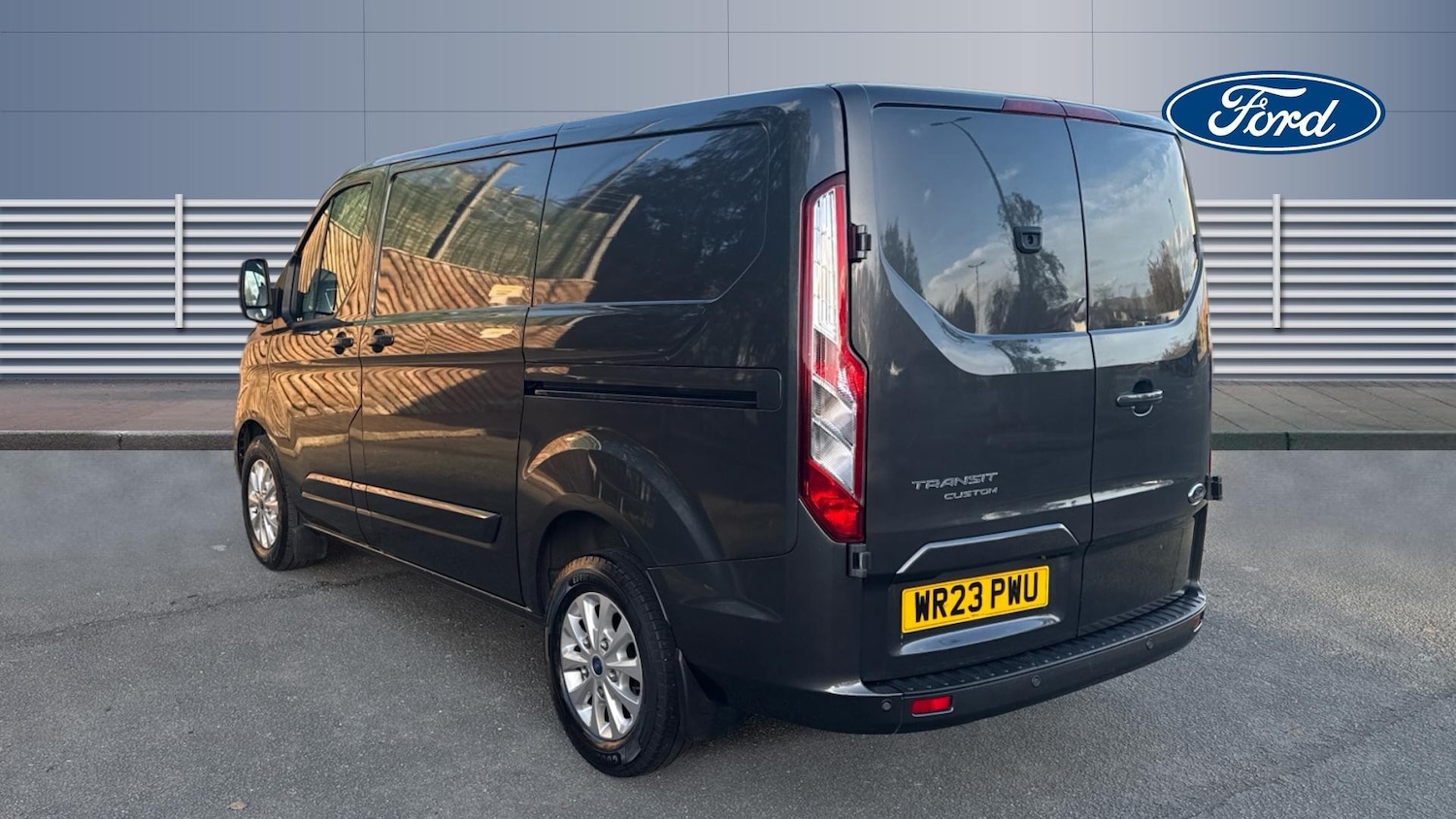 Used Ford Transit Custom 2023 for sale - 76412375: Photo 2