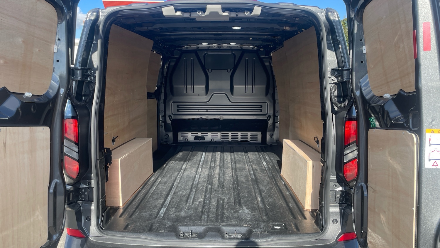 Used Ford Transit Custom 2024 for sale - 76075737: Photo 21