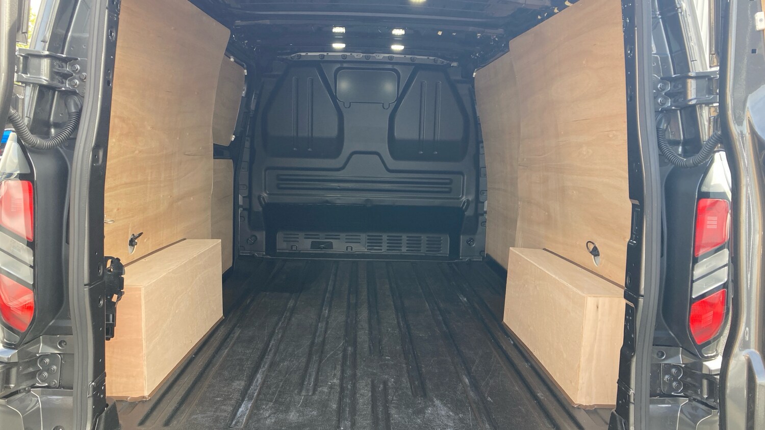 Used Ford Transit Custom 2024 for sale - 76075737: Photo 37