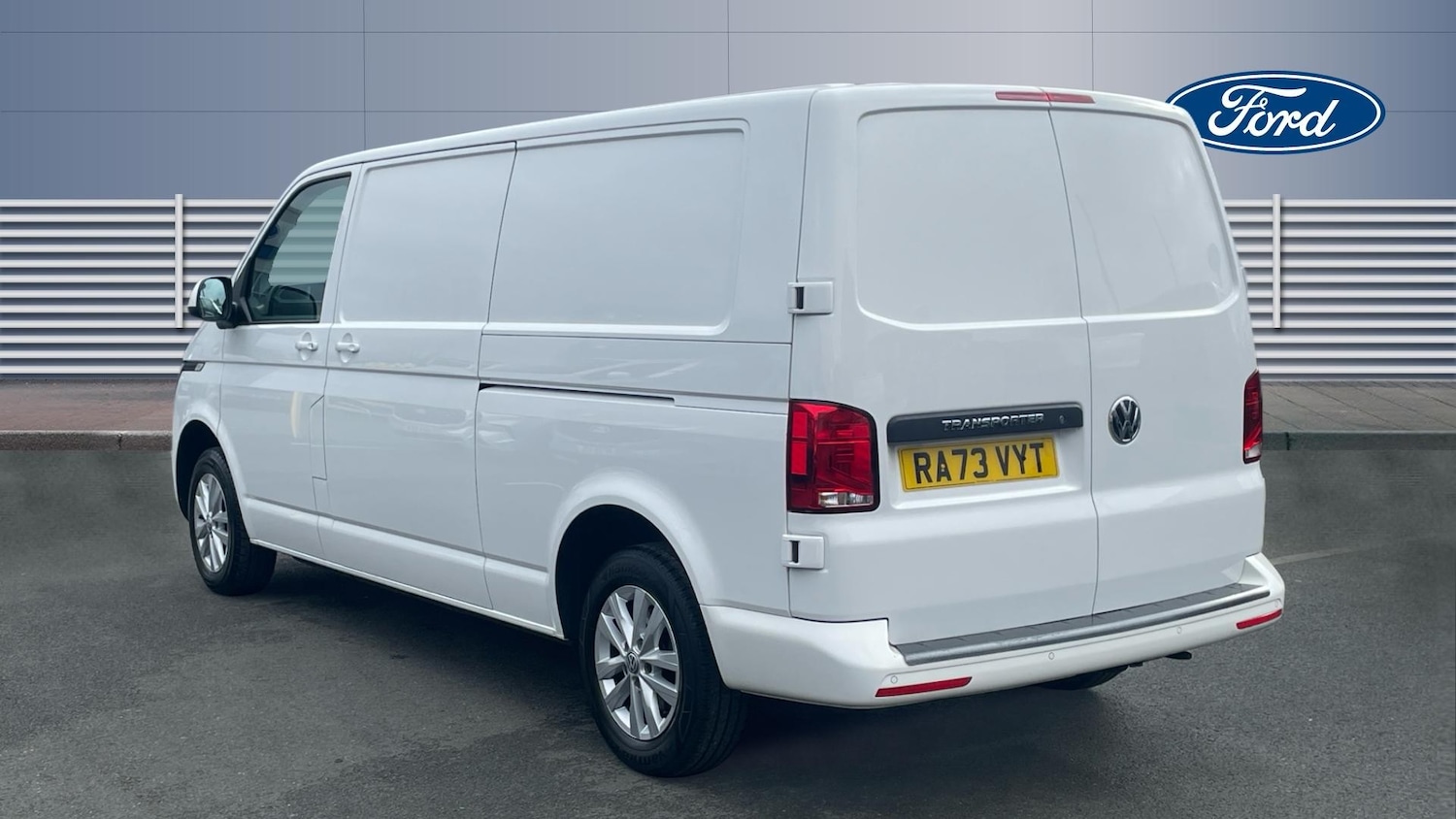 Used Volkswagen Transporter 2024 for sale - 77718485: Photo 2