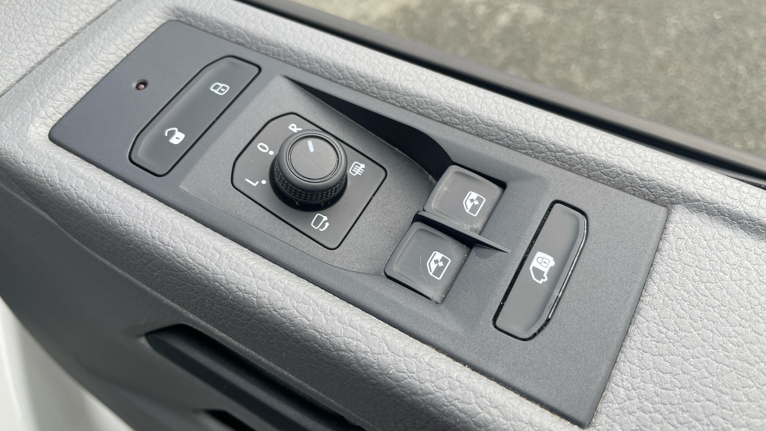 Used Volkswagen Transporter 2024 for sale - 77718485: Photo 30