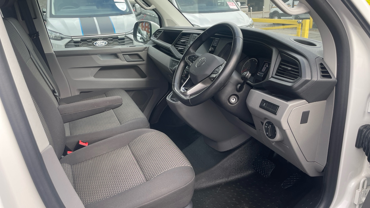 Used Volkswagen Transporter 2024 for sale - 77718485: Photo 4