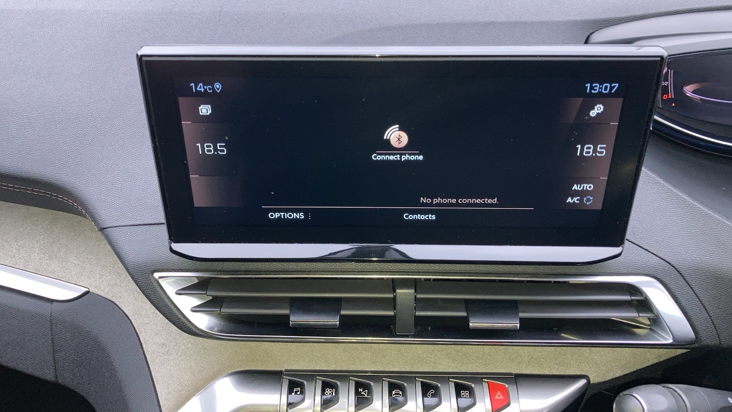 Used Peugeot 5008 2022 for sale - 76233056: Photo 32