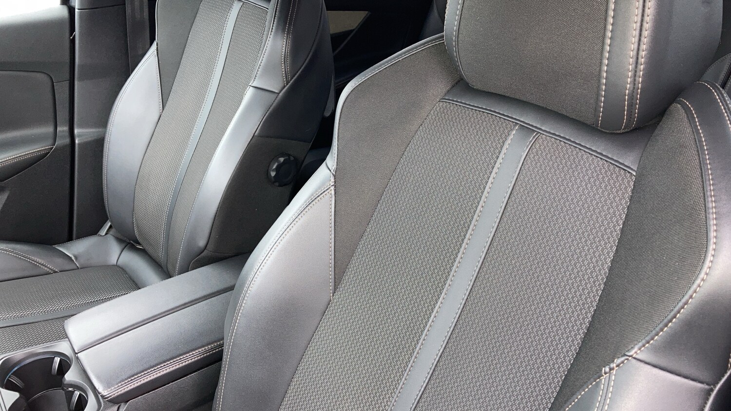 Used Peugeot 5008 2022 for sale - 76233056: Photo 9