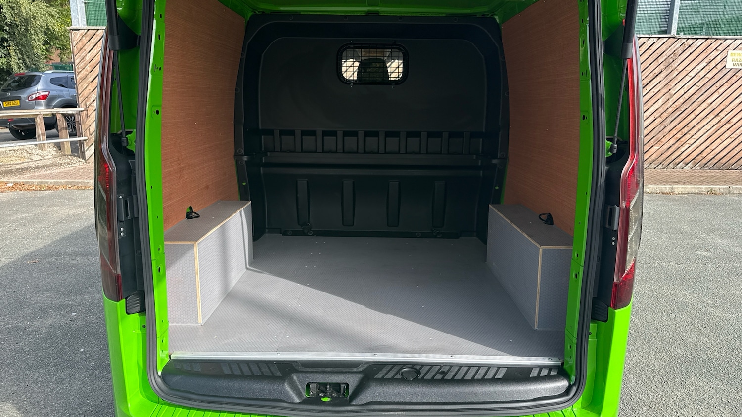 Used Ford Transit Custom 2023 for sale - 76106930: Photo 21