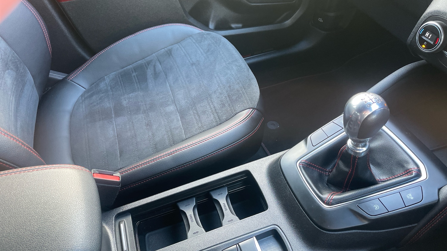 Used Ford Kuga 2022 for sale - 76863728: Photo 11