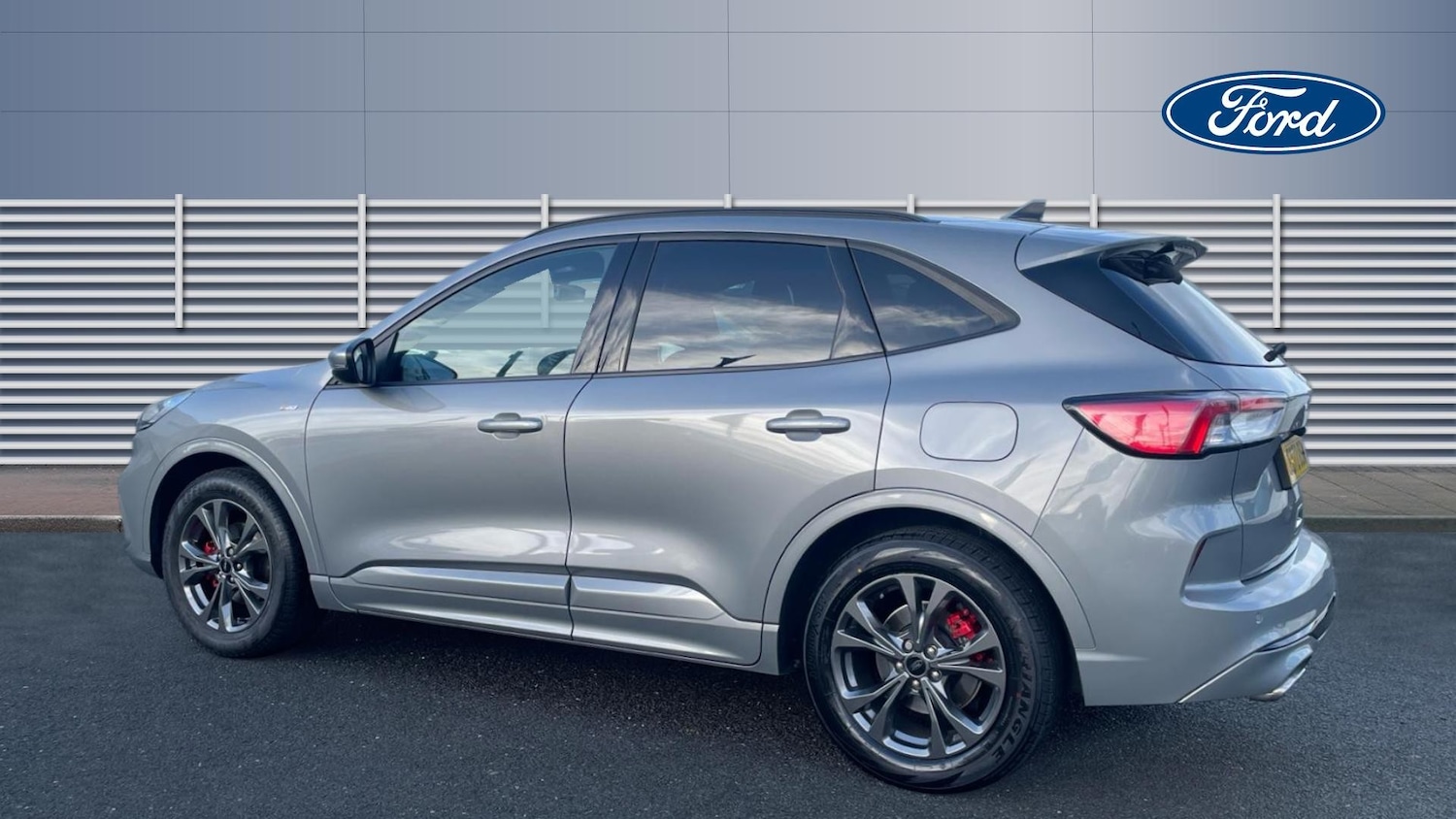 Used Ford Kuga 2022 for sale - 76863728: Photo 2