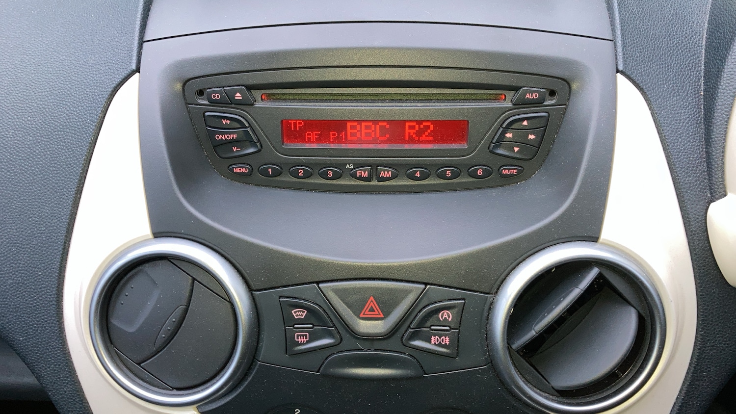 Used Ford Ka 2014 for sale - 76980727: Photo 8