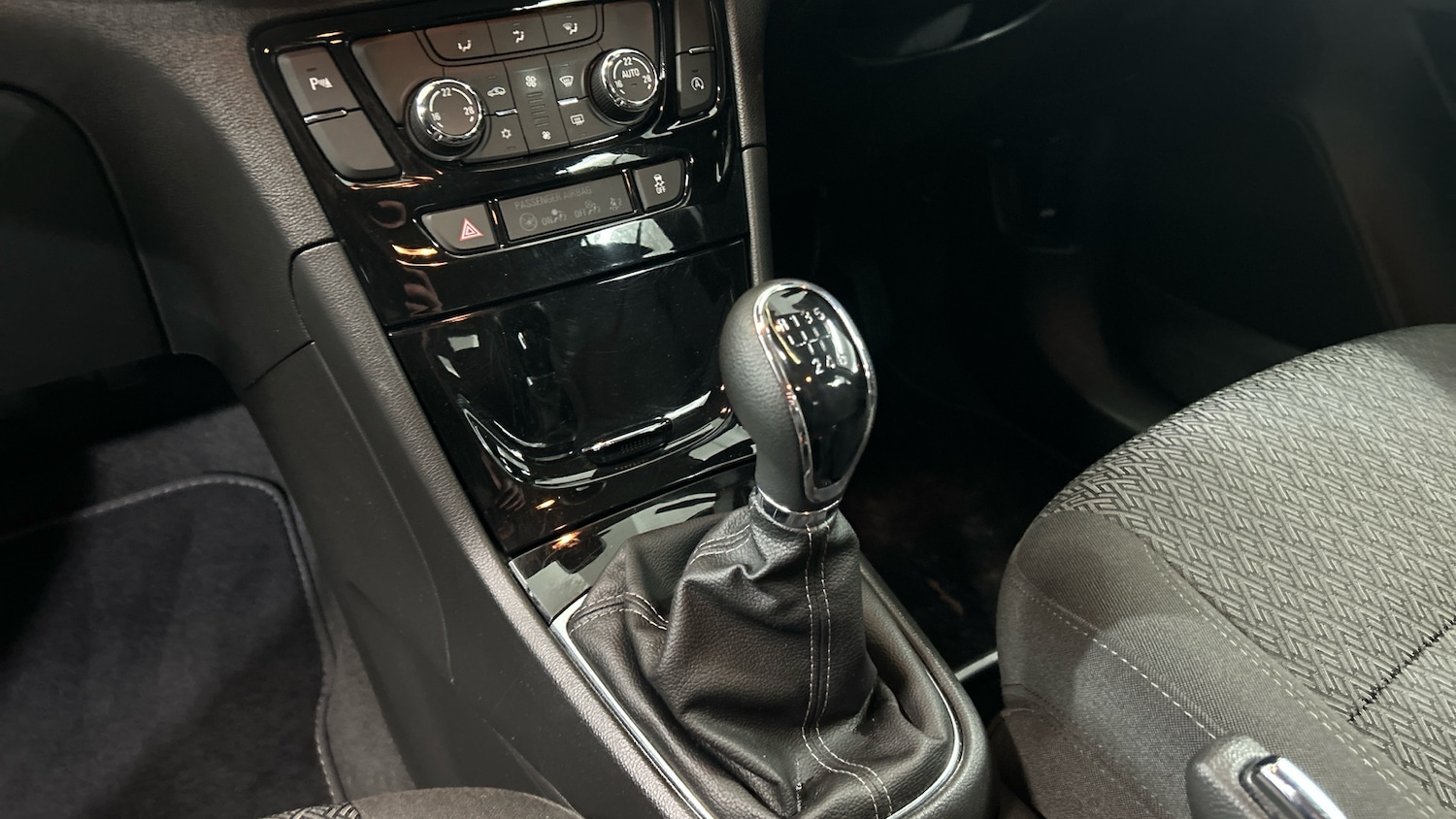 Used Vauxhall Mokka X 2017 for sale - 78027090: Photo 13