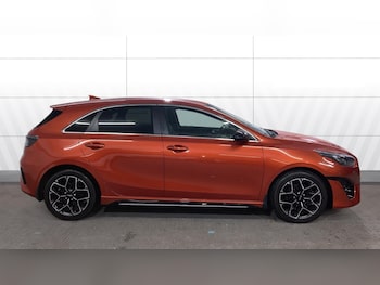 Used Kia Ceed 2023 for sale - 77136802: Photo