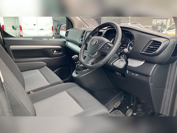 Used Toyota PROACE CITY Verso 2018 for sale - 77766201: Photo