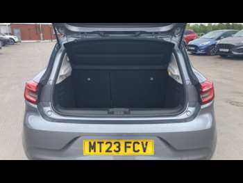 Used Renault Clio 2023 for sale - 74741378: Photo