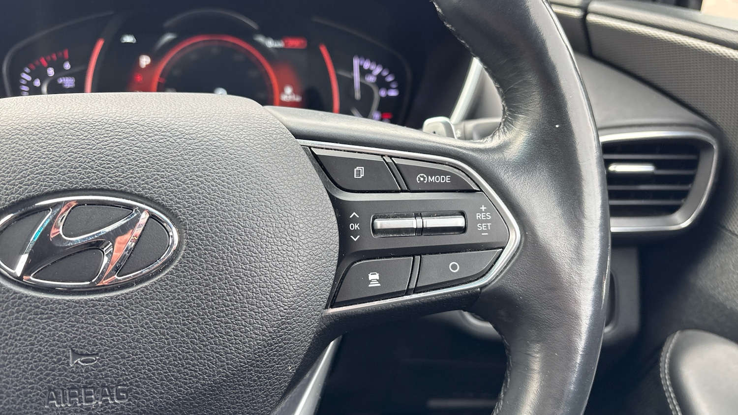 Used Hyundai Santa Fe 2020 for sale - 77901428: Photo 41