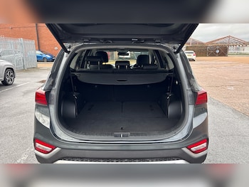 Used Hyundai Santa Fe 2020 for sale - 77901428: Photo