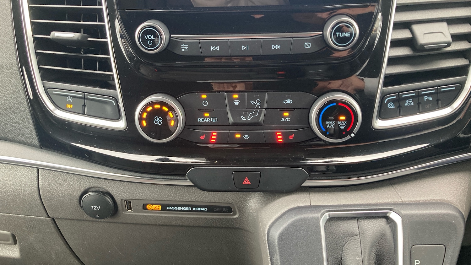 Used Ford Tourneo Custom 2023 for sale - 77953859: Photo 14