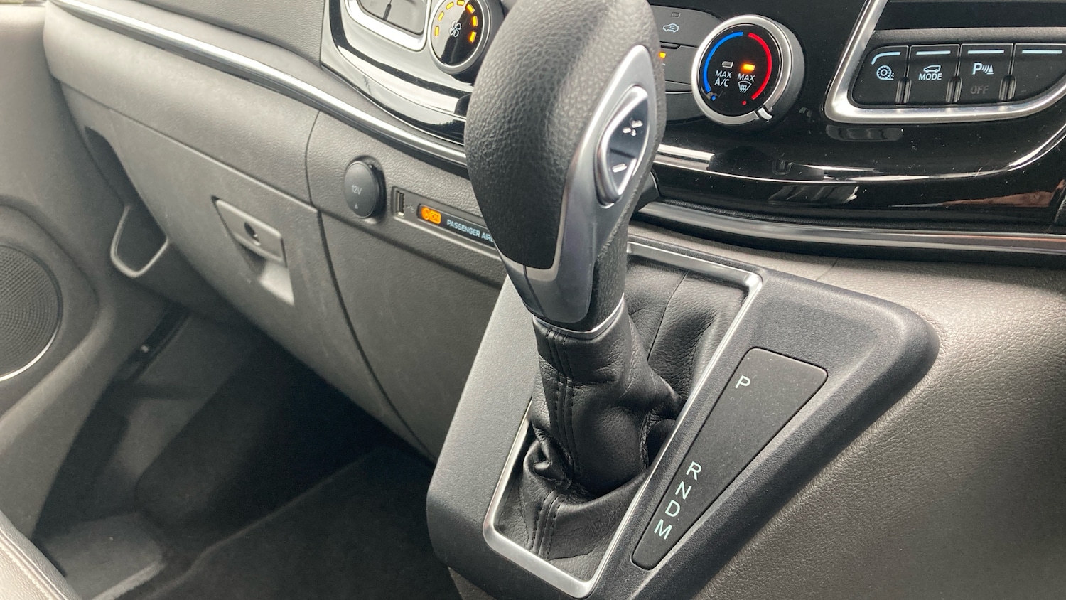 Used Ford Tourneo Custom 2023 for sale - 77953859: Photo 15