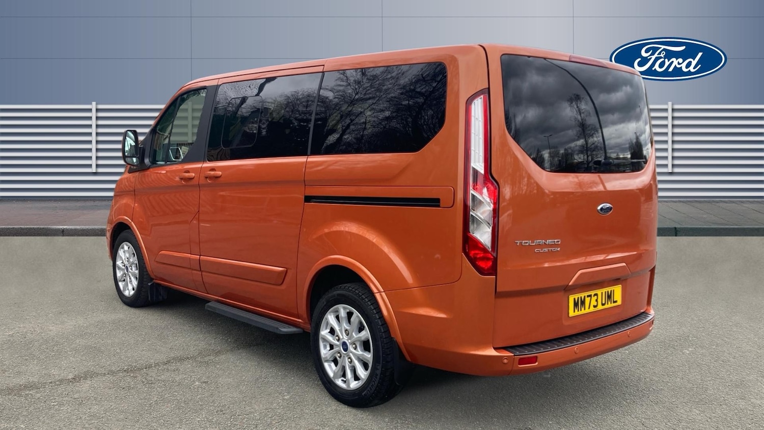Used Ford Tourneo Custom 2023 for sale - 77953859: Photo 2