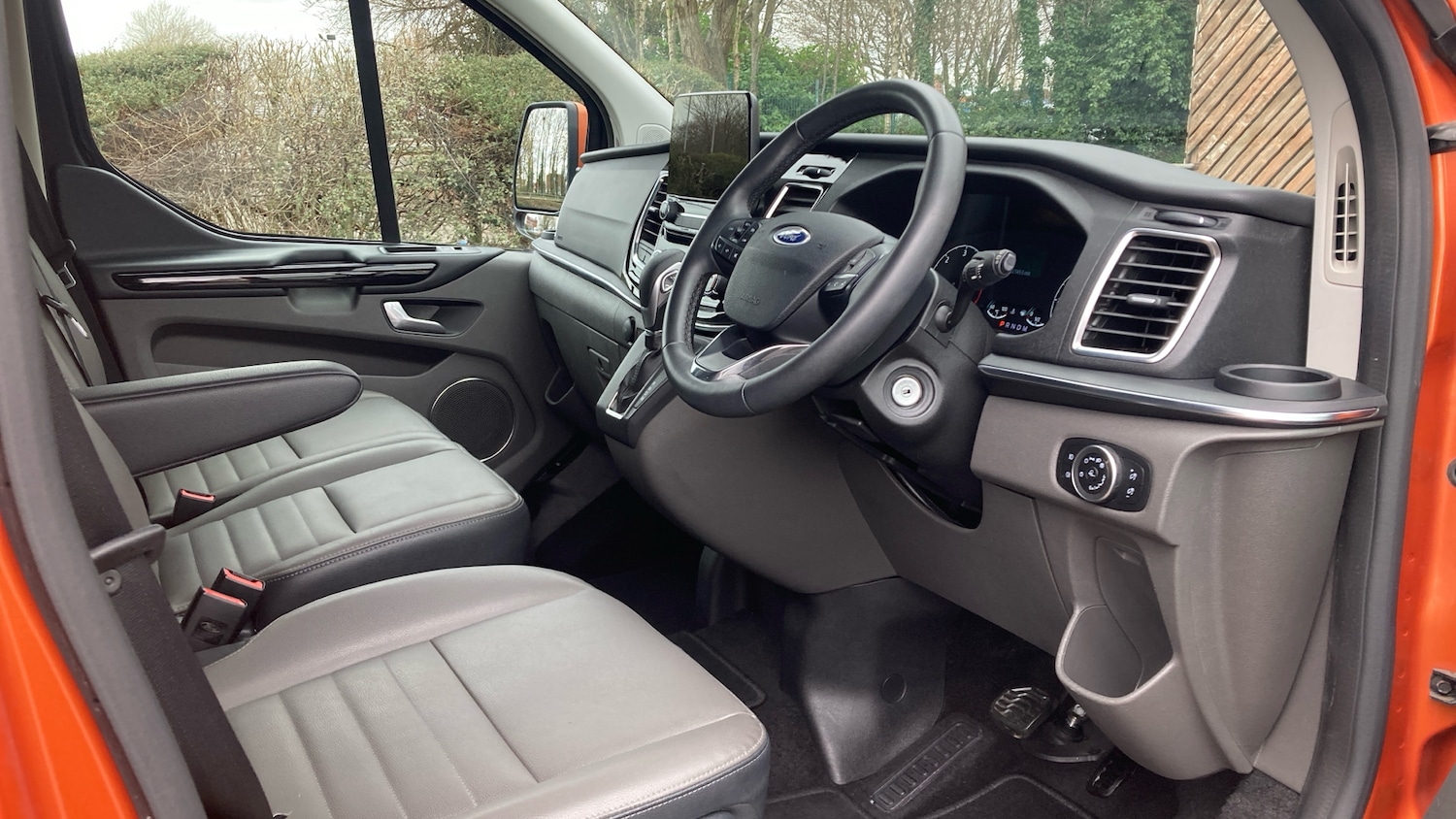 Used Ford Tourneo Custom 2023 for sale - 77953859: Photo 4