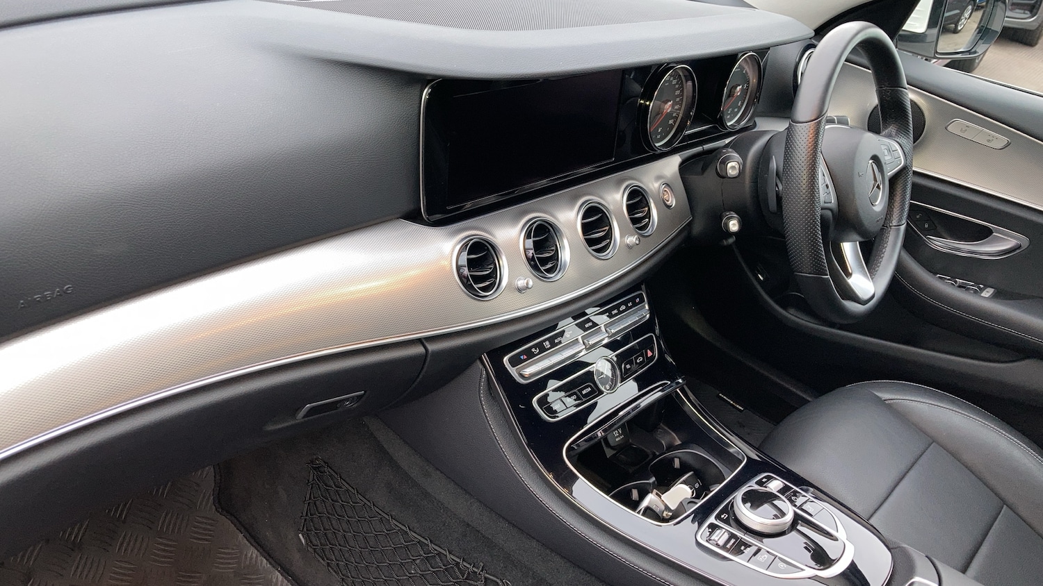 Used Mercedes-Benz E Class 2018 for sale - 76945760: Photo 13