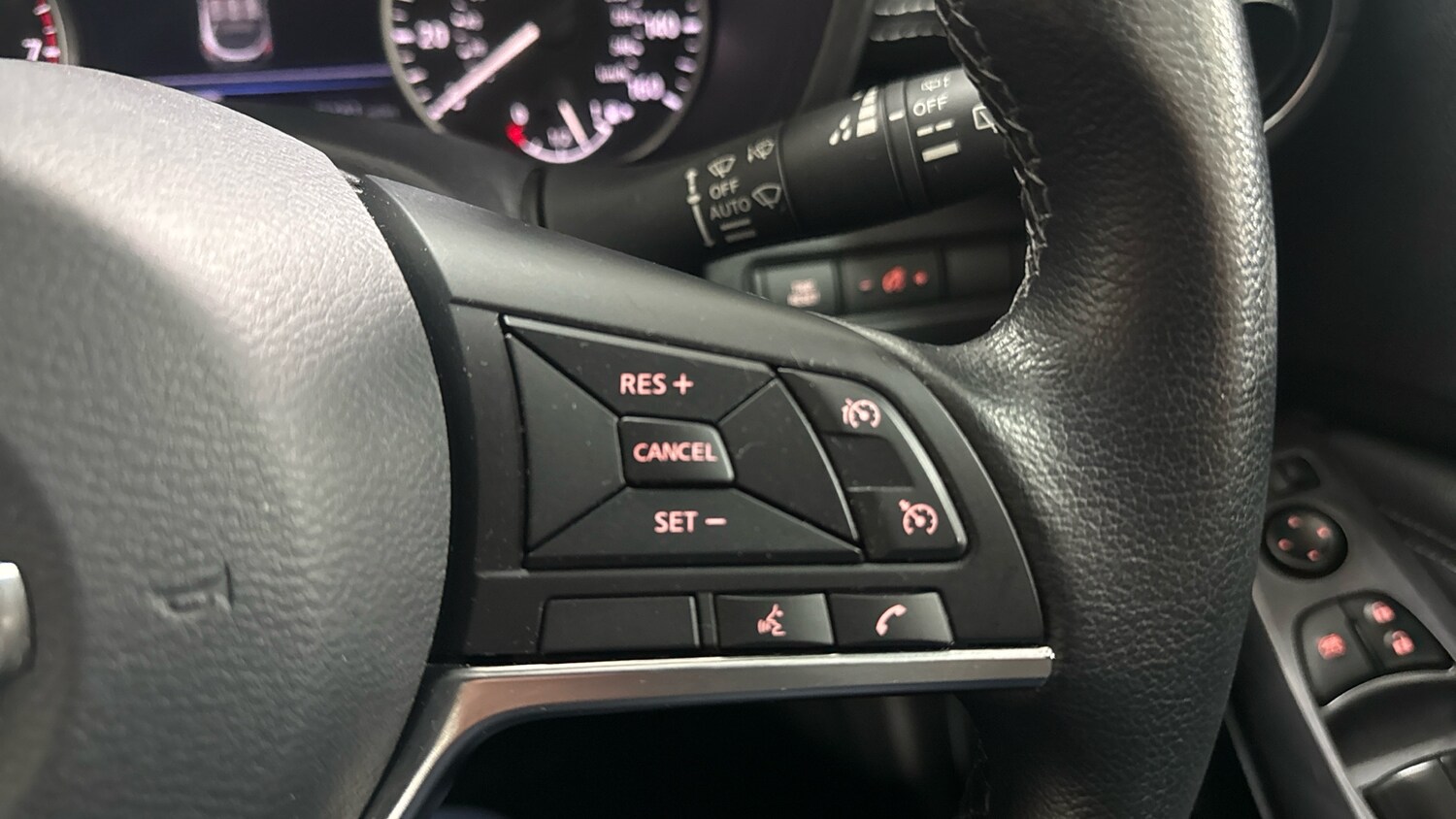 Used Nissan Juke 2022 for sale - 76830507: Photo 19