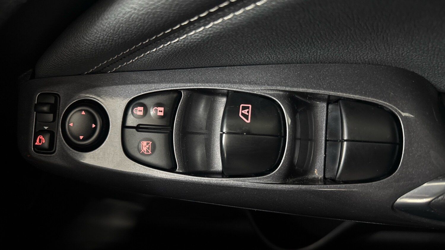 Used Nissan Juke 2022 for sale - 76830507: Photo 23