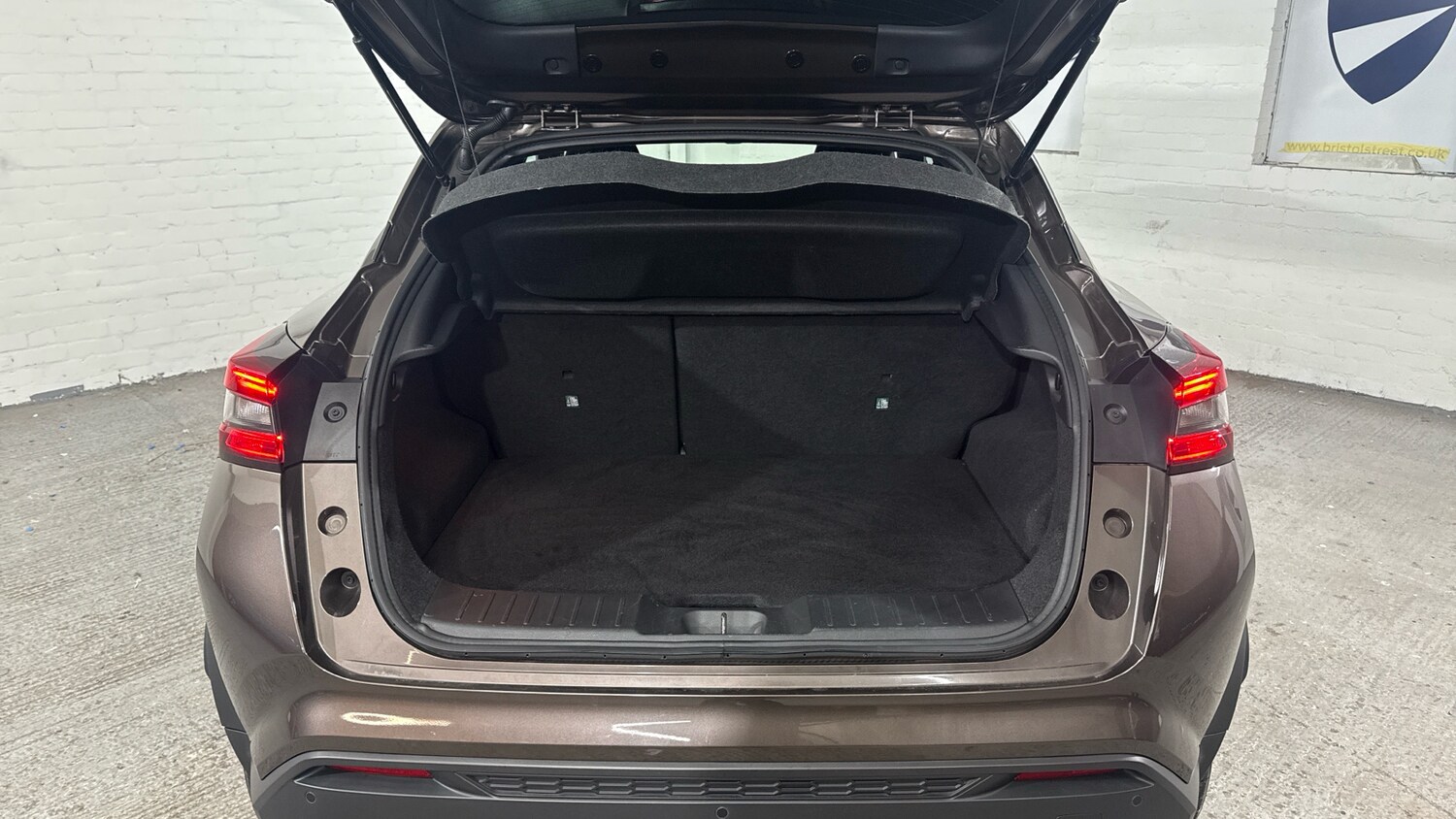 Used Nissan Juke 2022 for sale - 76830507: Photo 27