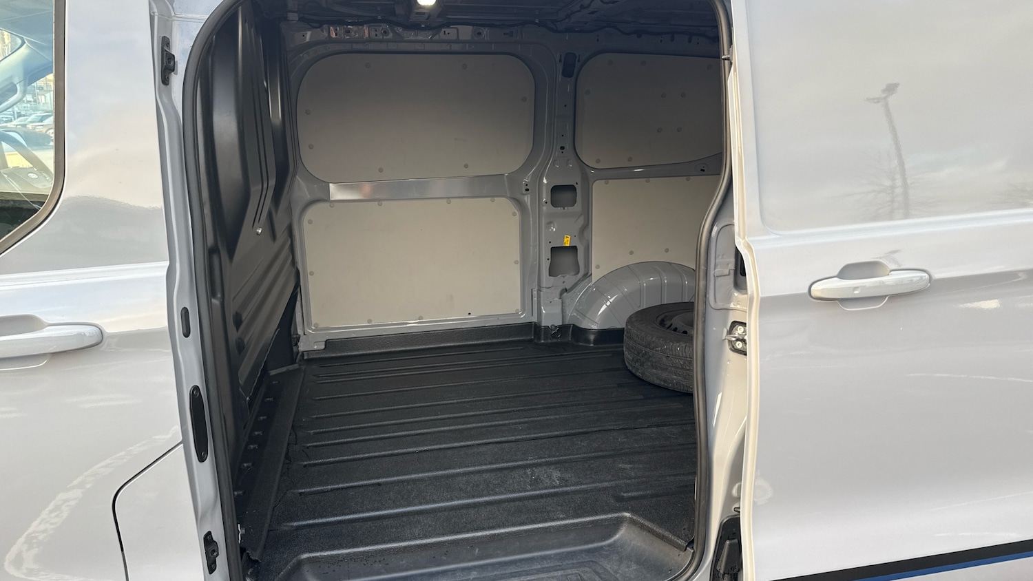 Used Ford Transit Custom 2025 for sale - 76879250: Photo 5