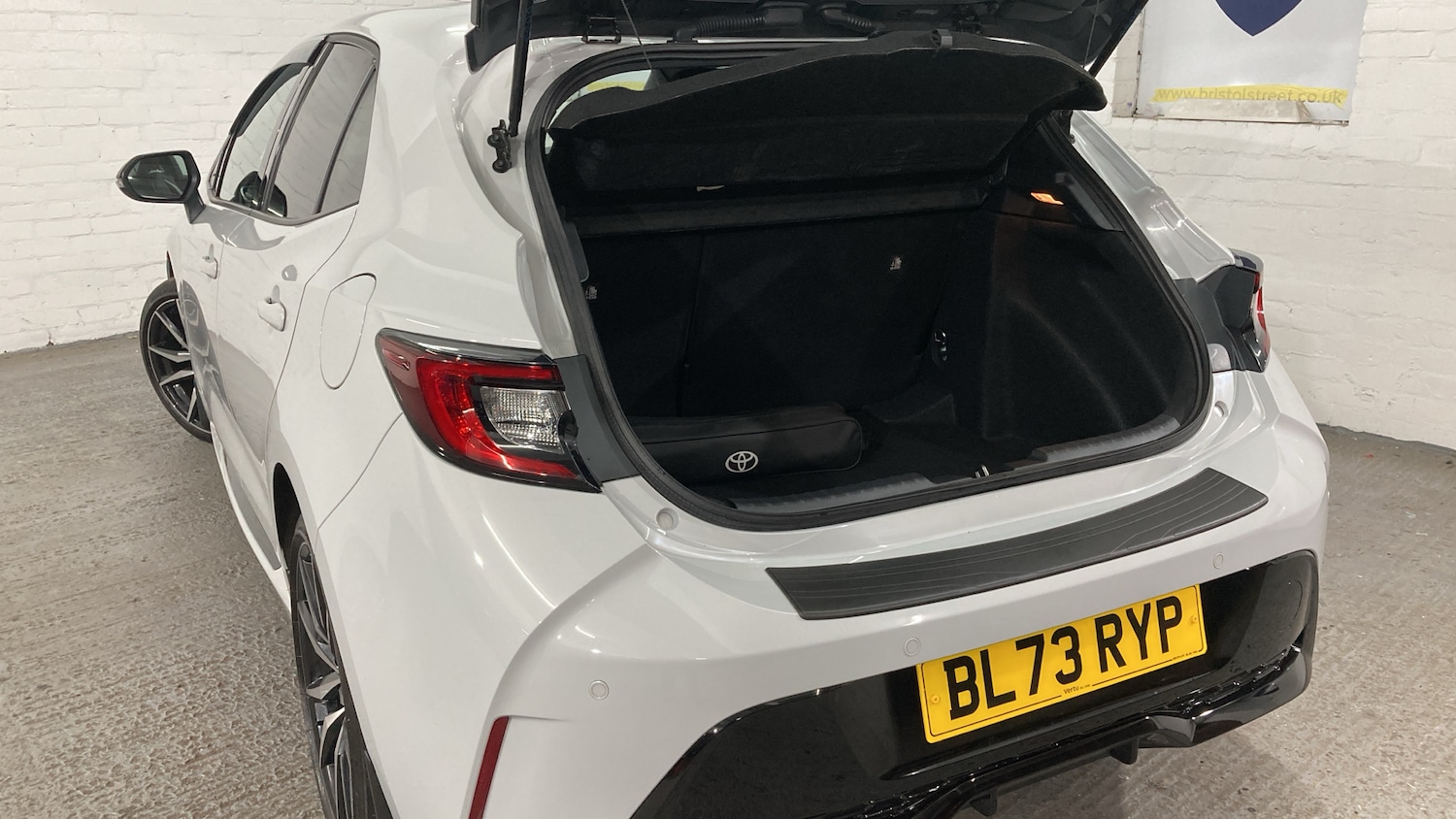 Used Toyota Corolla 2023 for sale - 76384242: Photo 40