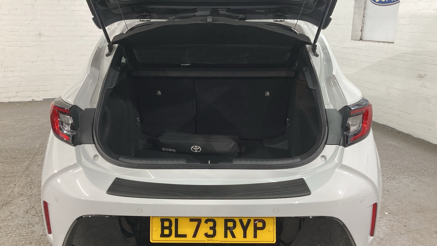 Vehicle 28