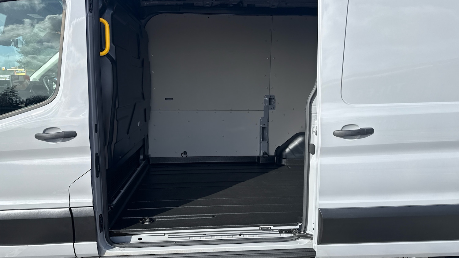 Used Ford Transit 2025 for sale - 77953860: Photo 16