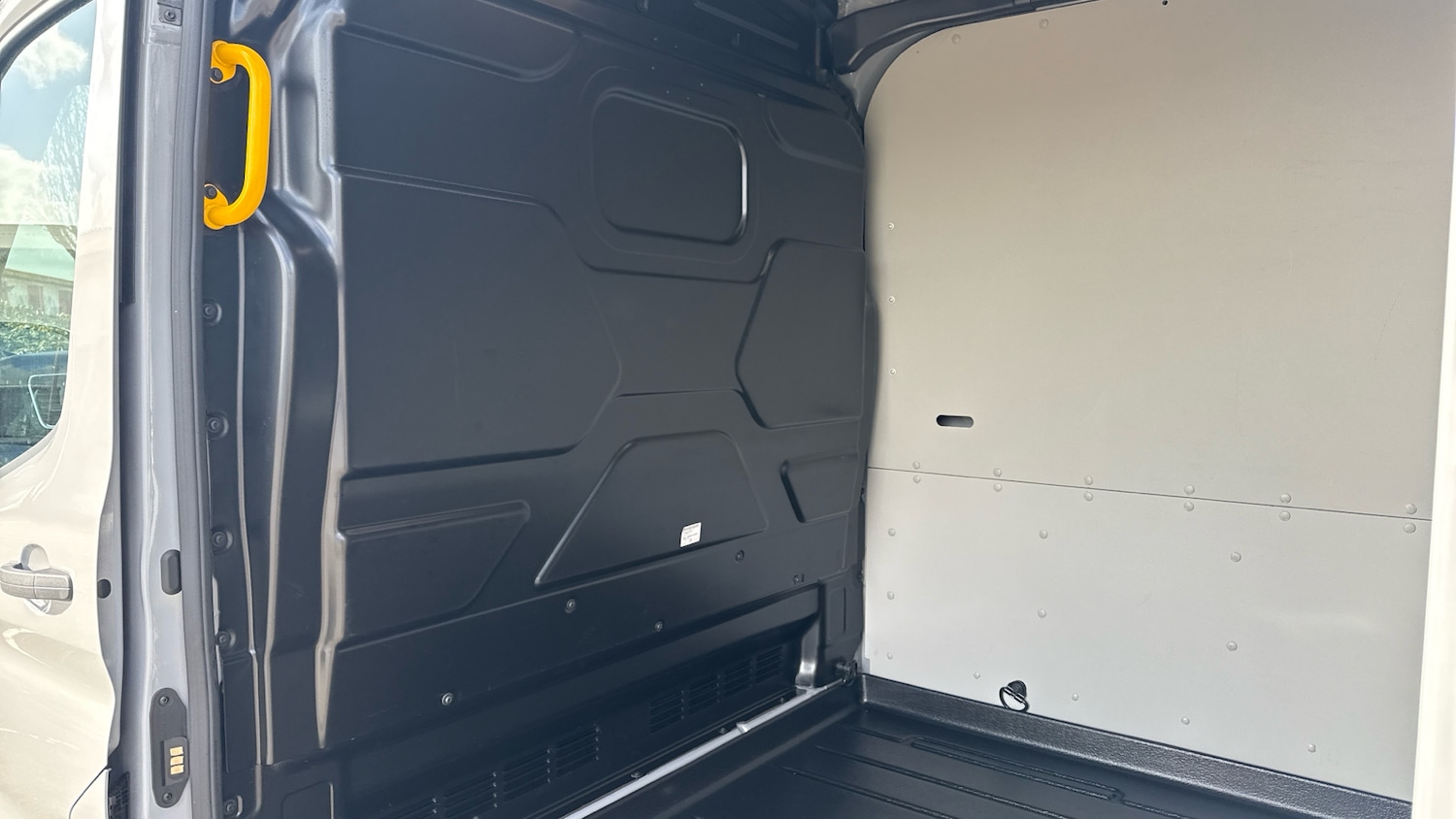 Used Ford Transit 2025 for sale - 77953860: Photo 17