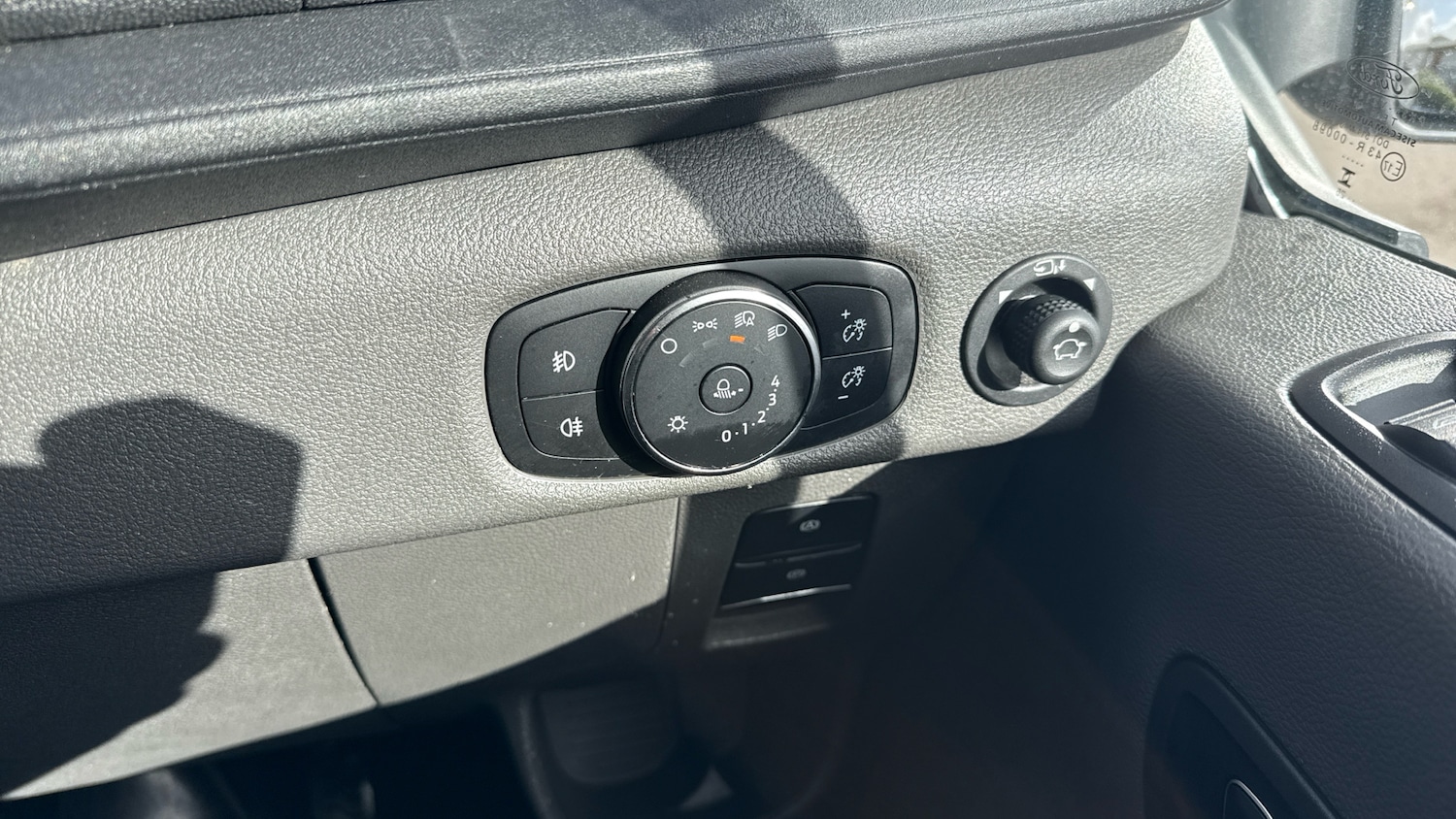 Used Ford Transit 2025 for sale - 77953860: Photo 32