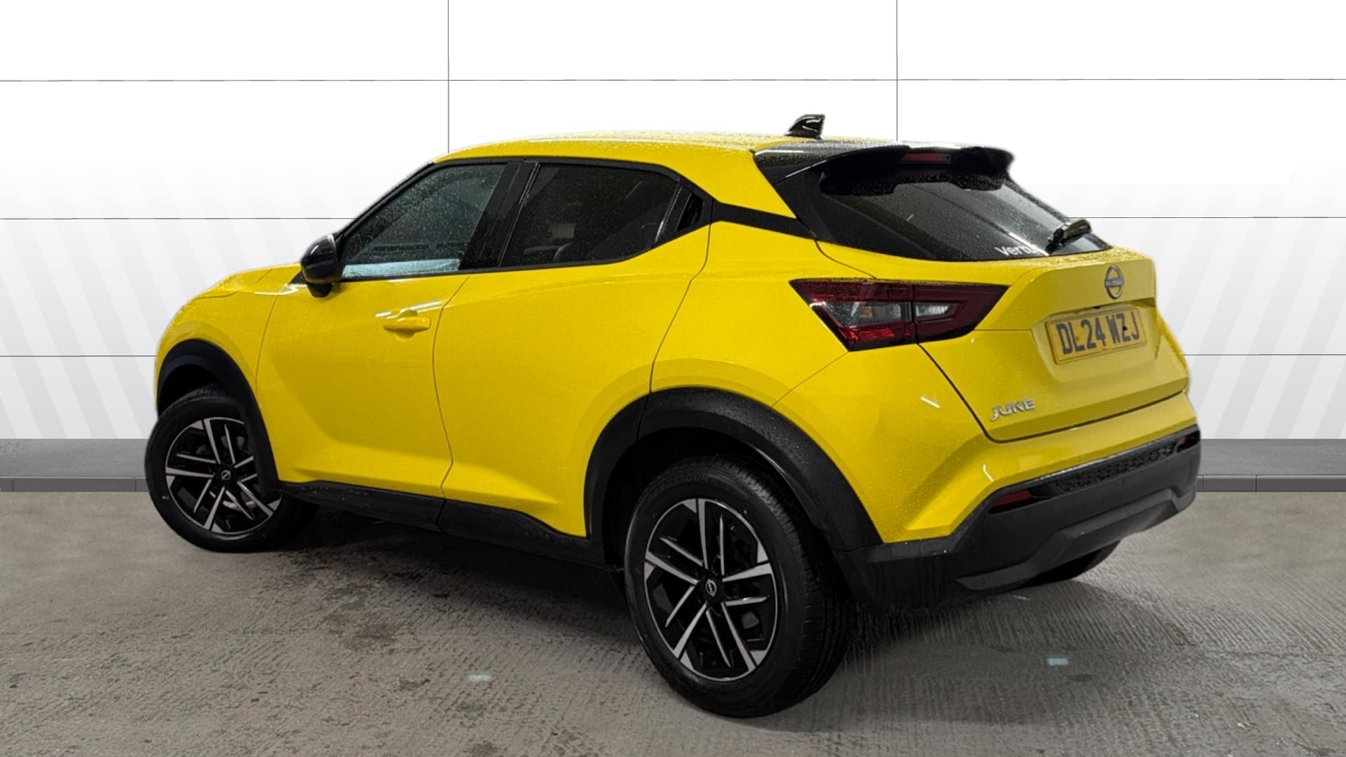 Used Nissan Juke 2024 for sale - 77915873: Photo 2