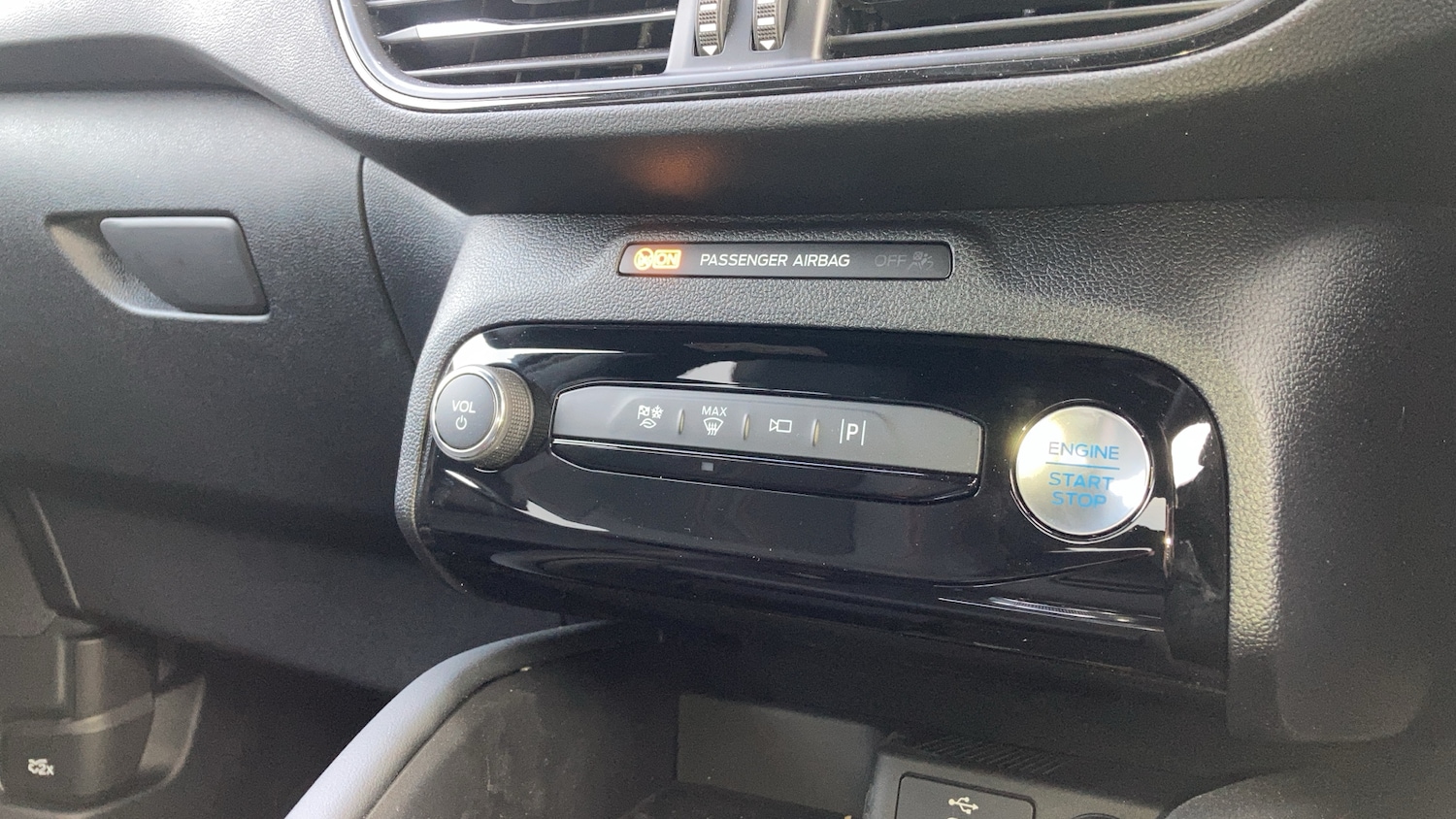 Used Ford Kuga 2025 for sale - 77103974: Photo 17