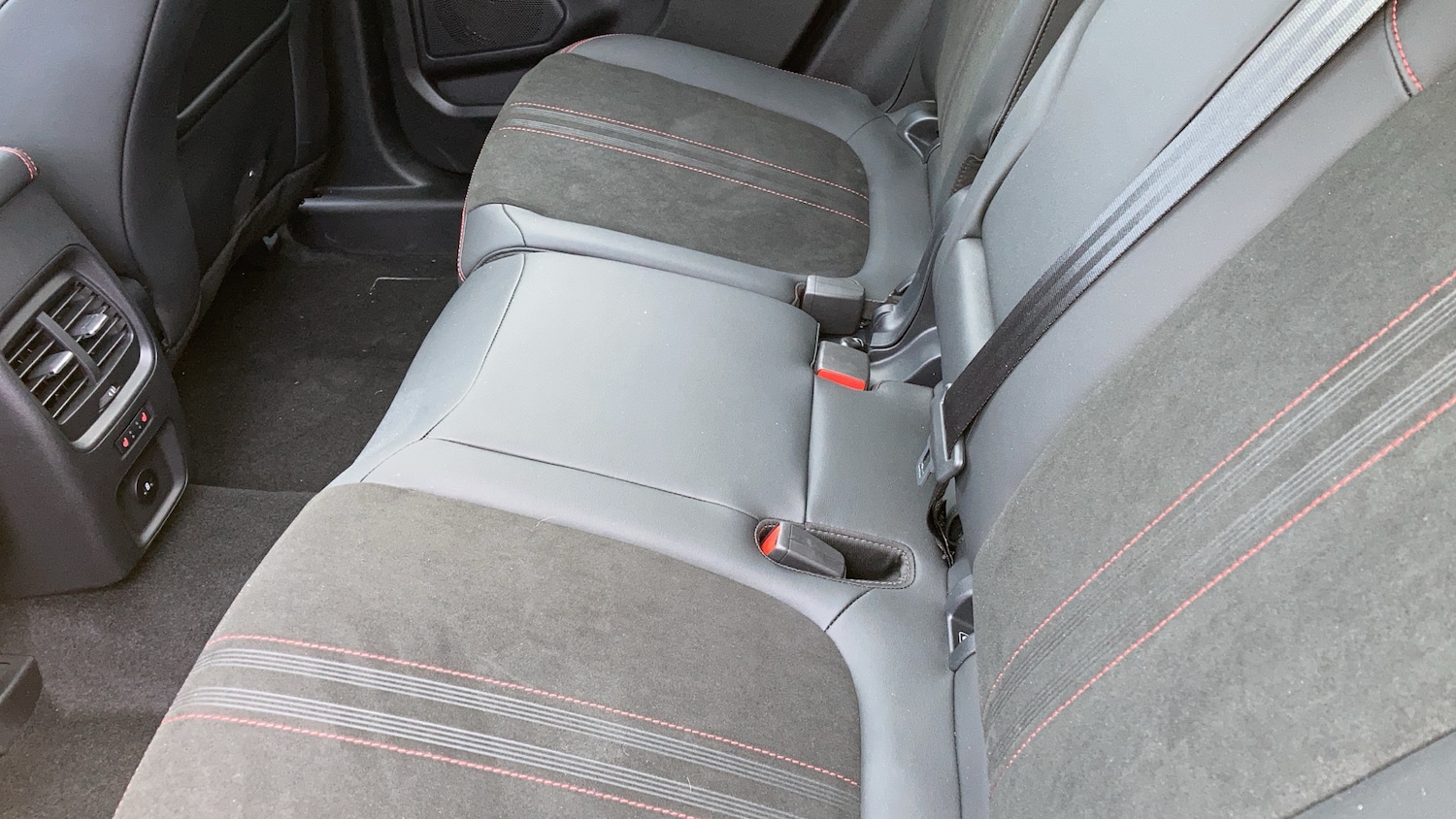 Used Ford Kuga 2025 for sale - 77103974: Photo 25